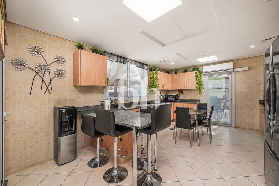 Vacant on transfer | Private Pool | Garden View - Image 10