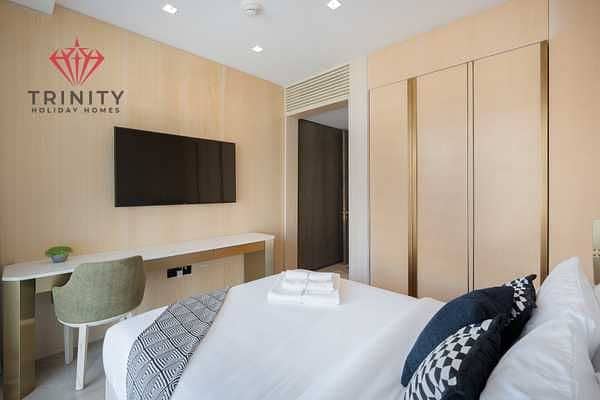 Live Now | Exclusive FIVE Palm 2BR | Move-In Ready | Sea, Ain Dubai & Marina Views | Balcony - Image 8