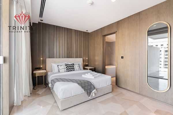 Live Now | Exclusive FIVE Palm 2BR | Move-In Ready | Sea, Ain Dubai & Marina Views | Balcony - Image 10