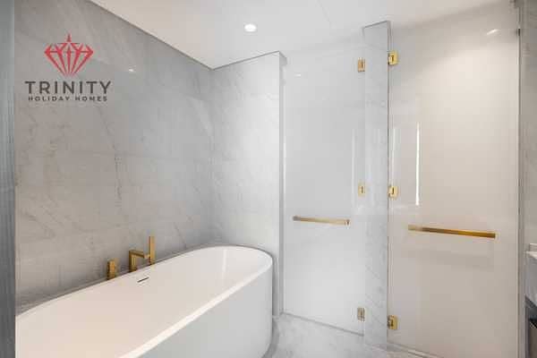 Live Now | Exclusive FIVE Palm 2BR | Move-In Ready | Sea, Ain Dubai & Marina Views | Balcony - Image 18