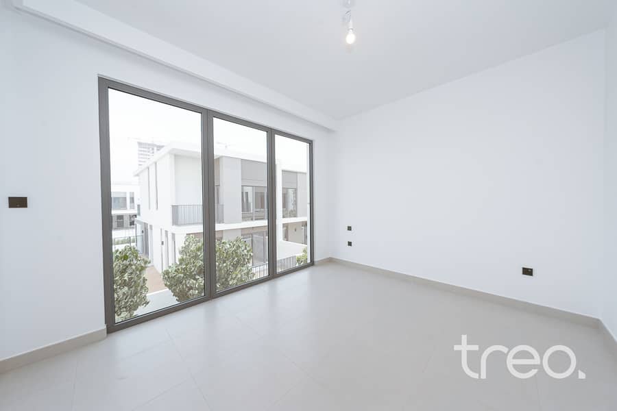 Brand New | Near Pool and Park | Corner Plot - Image 12