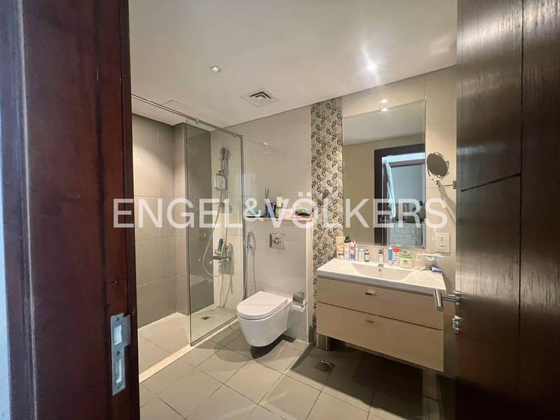 Pool View | Furnished | Vacant Soon - Image 6