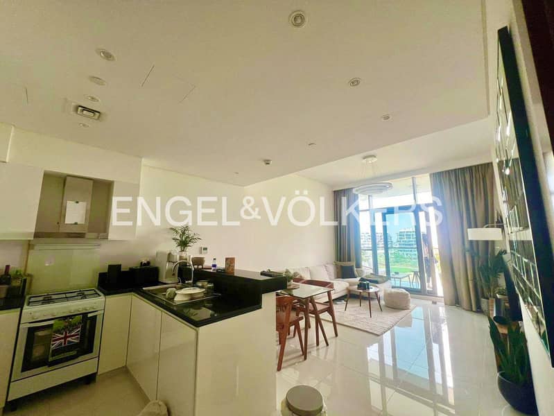 Pool View | Furnished | Vacant Soon - Image 7