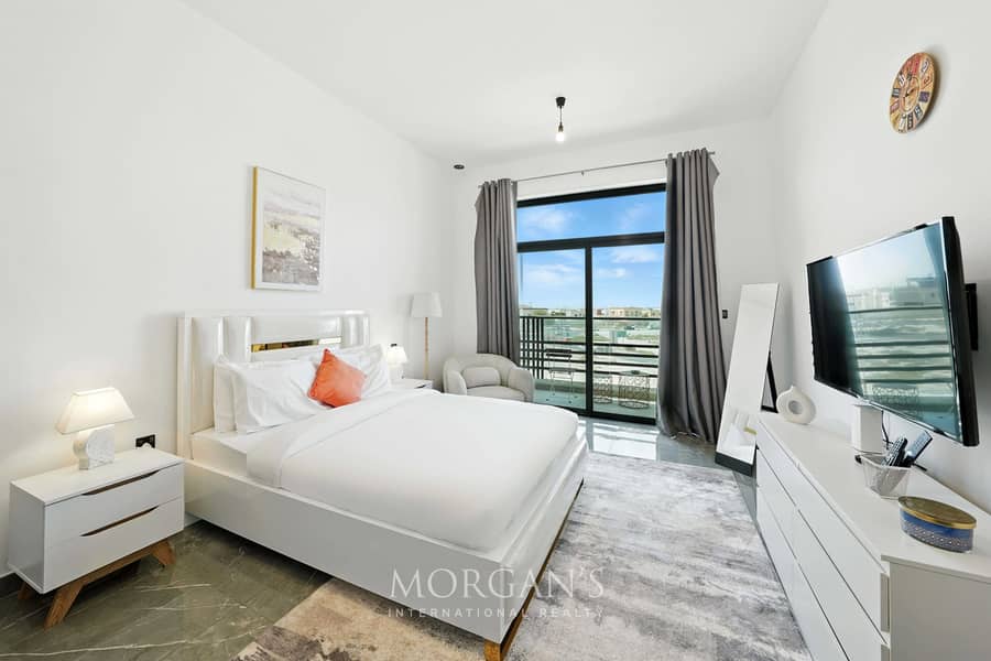 Joya Blanca | Studio Furnished | Community View