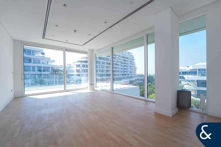 Duplex | 2 Beds Plus Study | Community Views - Image 13