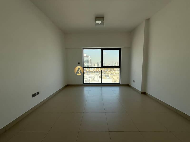 Spacious 1BR | Move In Ready | All Amenities