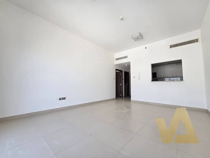 SPACIOUS UNIT | GREEN VIEW | NEAR CIRCLE MALL