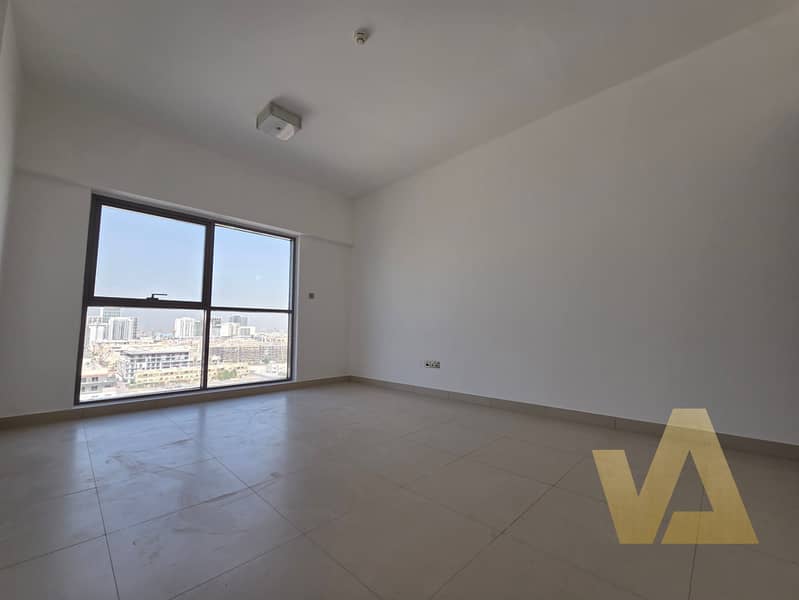 SPACIOUS UNIT | GREEN VIEW | NEAR CIRCLE MALL