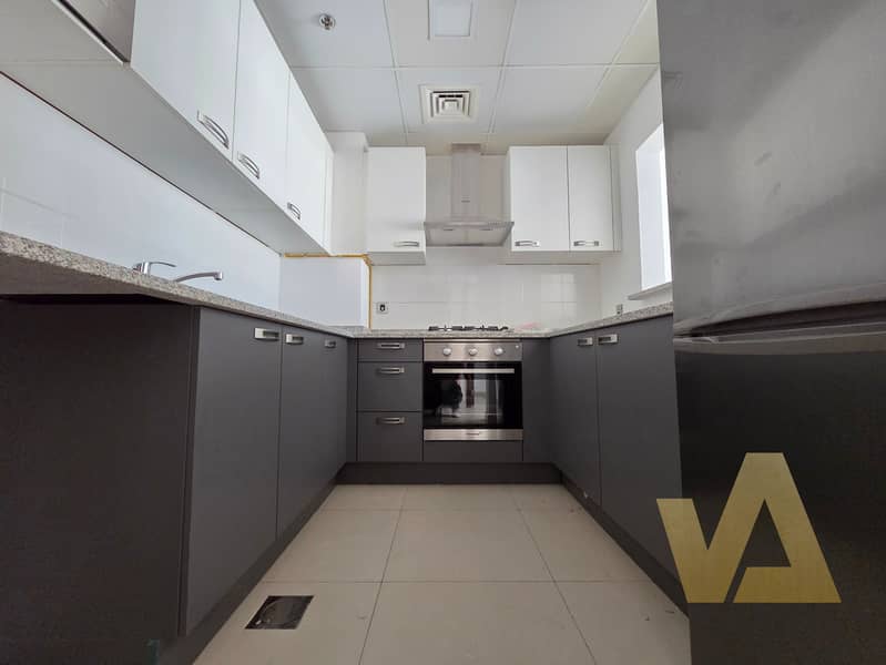 SPACIOUS UNIT | GREEN VIEW | NEAR CIRCLE MALL - Image 8