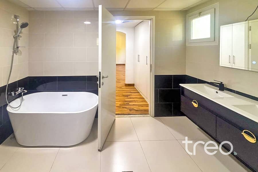 Type 4 | Upgraded | Great Location - Image 8