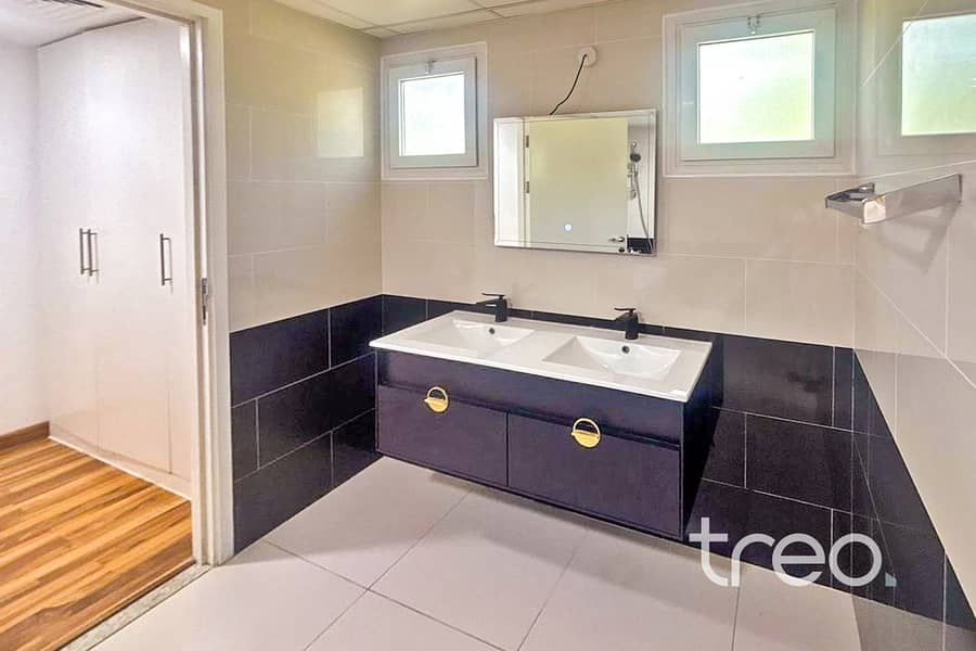 Type 4 | Upgraded | Great Location - Image 9