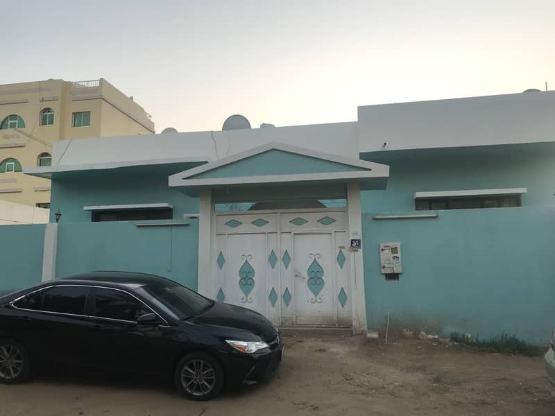 Villa for rent ground floor second piece of street at an attractive price