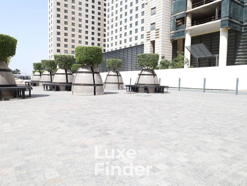 14 Outdoor Seating. jpg