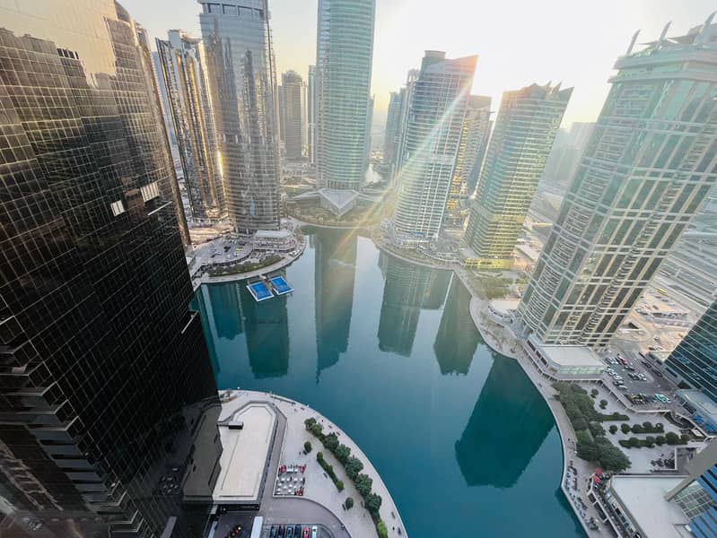 Spacious Apartment in Arch Tower JLT | Close to Metro | Stunning Lake View