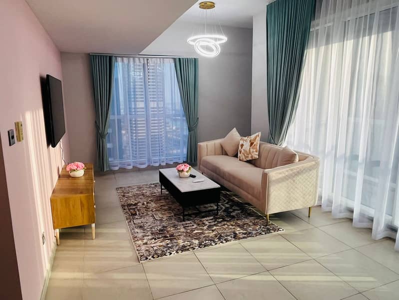 Spacious Apartment in Arch Tower JLT | Close to Metro | Stunning Lake View - Image 15