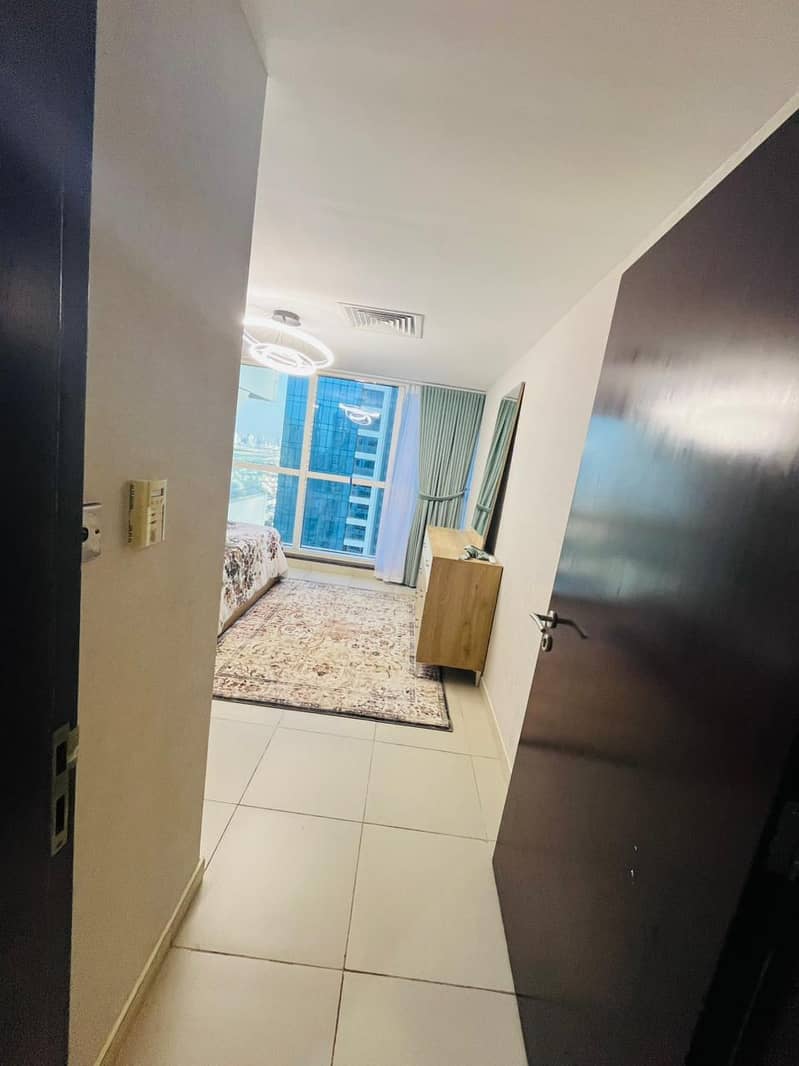 Spacious Apartment in Arch Tower JLT | Close to Metro | Stunning Lake View - Image 27
