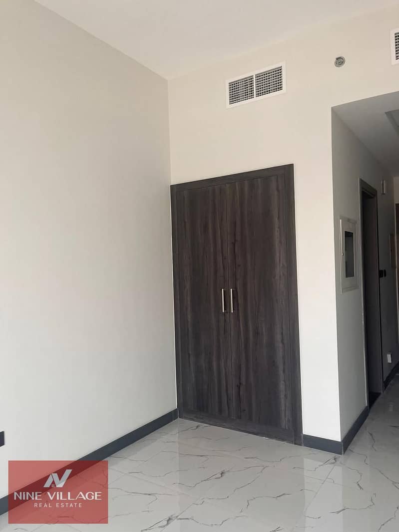 Spacious Apartment \ Prime Location \ Community View \ Unfurnished - Image 6