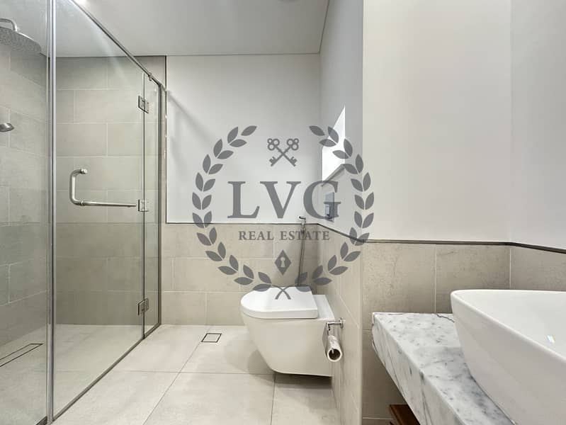 EXCLUSIVE 1 BED / FULLY FURNISHED / MID FLOOR - Image 10