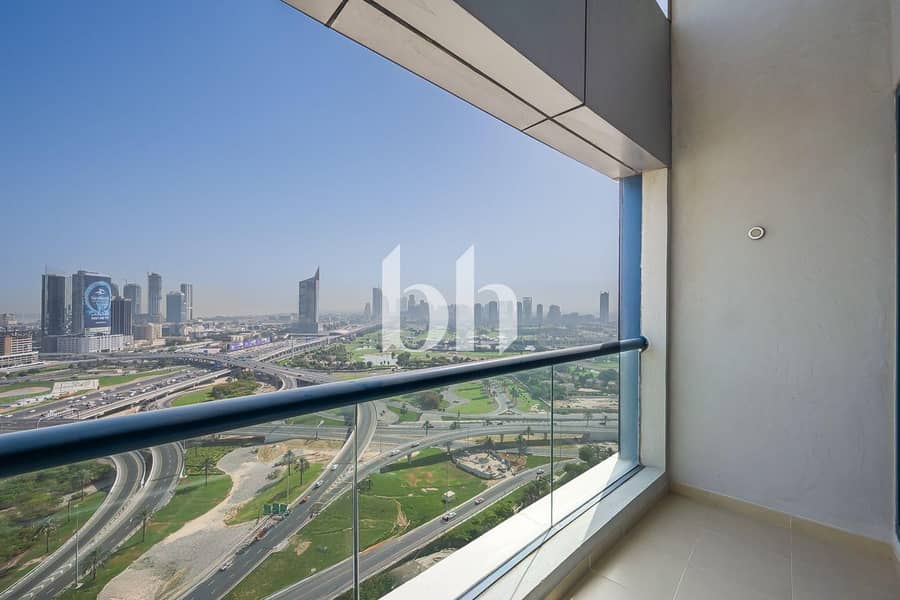 Unfurnished | Duplex| Rented | Golf Course View - Image 11