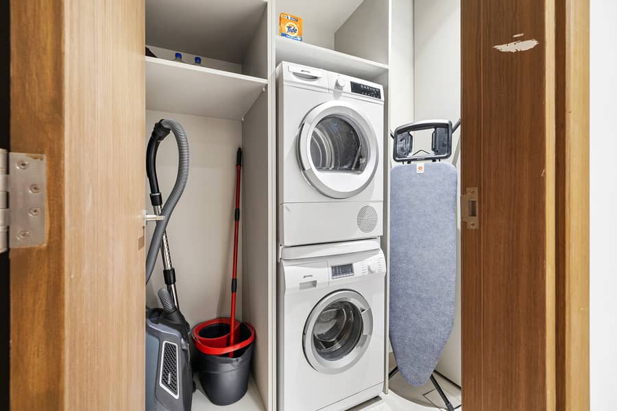 Serene 3 BR | Full Canal and Burj Skyline View - Image 36