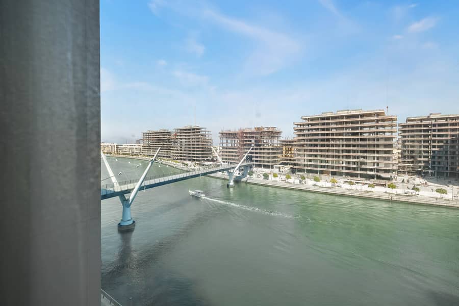 Serene 3 BR | Full Canal and Burj Skyline View - Image 44