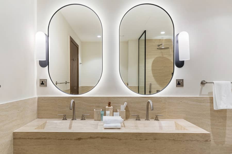 Serene 3 BR | Full Canal and Burj Skyline View - Image 34