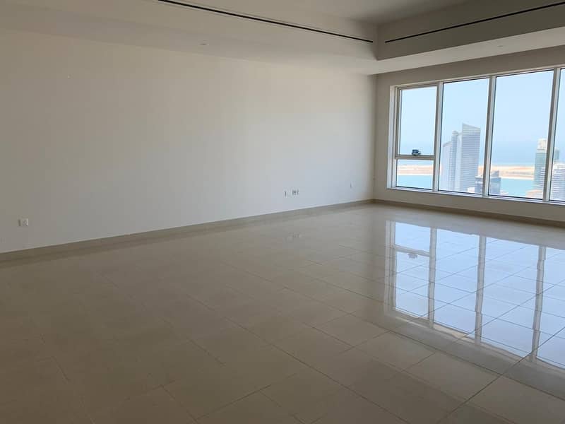 Beautiful Spacious Apartment  3 Bedrooms 3 Bathrooms + Maids Room with parking