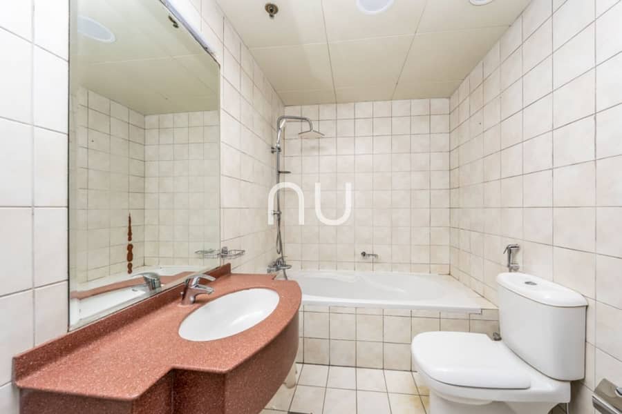 Vacant Now | Spacious Apartment | High Floor - Image 8