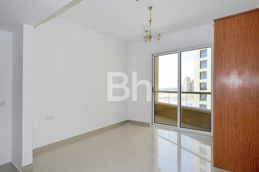 Higher Floor | With Balcony | Negotiable