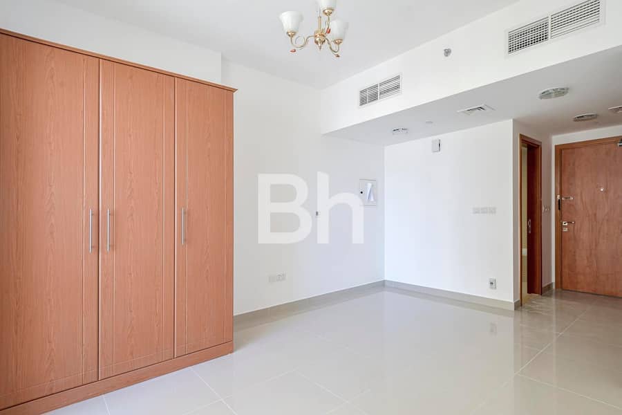 Higher Floor | With Balcony | Negotiable