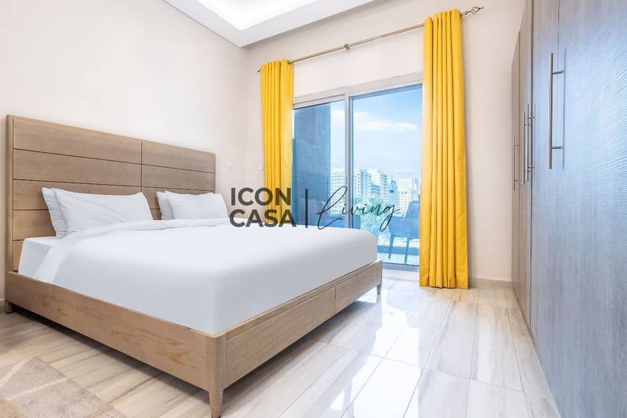 Cozy Studio with Pool View