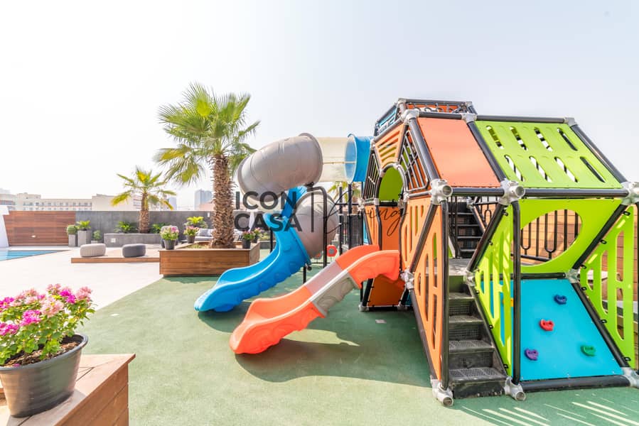 Cozy Studio with Pool View - Image 15