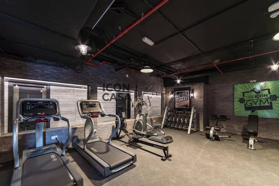 Cozy Studio with Pool View - Image 16