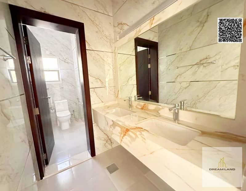 8 batch_WhatsApp Image 2024-12-25 at 5.32. 03 PM (1). jpg