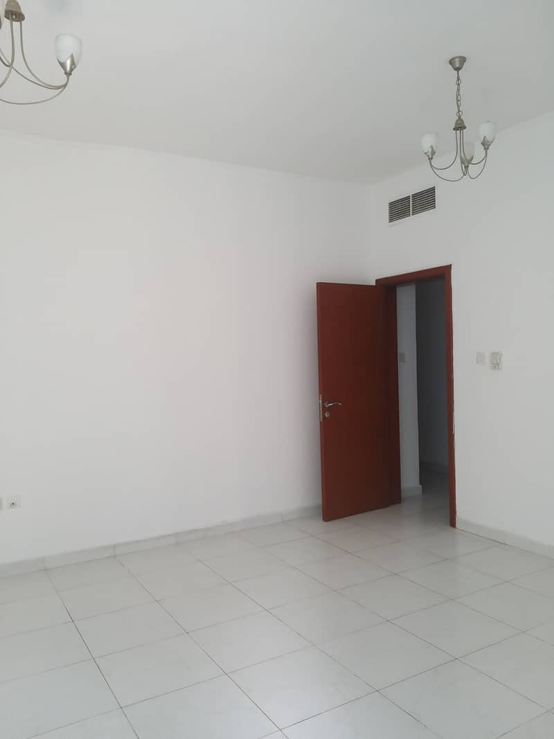 Clean & Spacious 1 BHK Balcony & Parking I Ready to Move !