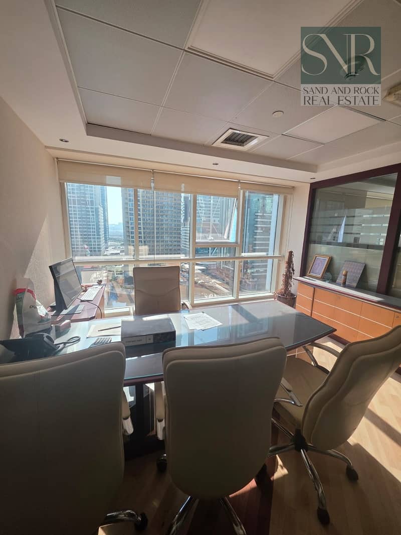 Move-In Ready | Fully Equipped | Great Business Location Move-In Ready | Fully Equipped | Great Business Location