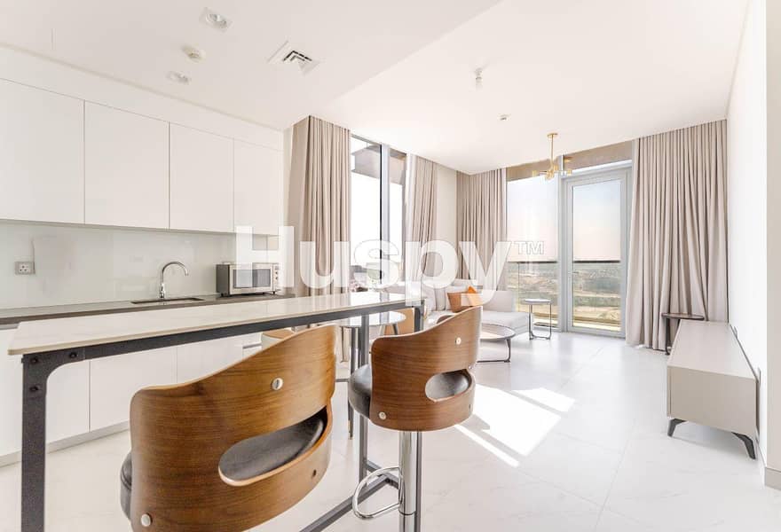 Corner Unit | Vacant | Furnished