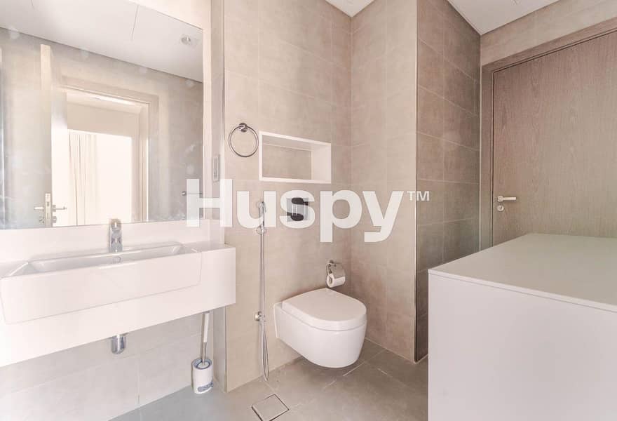 Corner Unit | Vacant | Furnished - Image 9