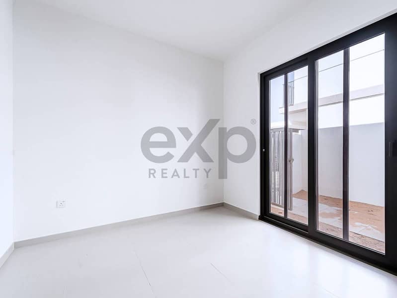 Brand New | Single Row | Green View | Corner Unit - Image 7