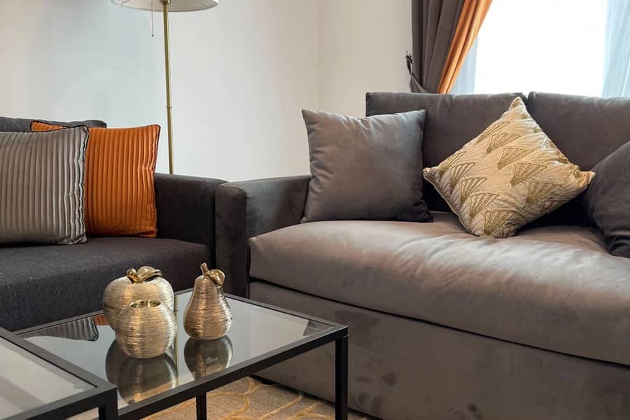 NEWLY RENOVATED | UNIQUE | 1 BEDROOM - Image 6