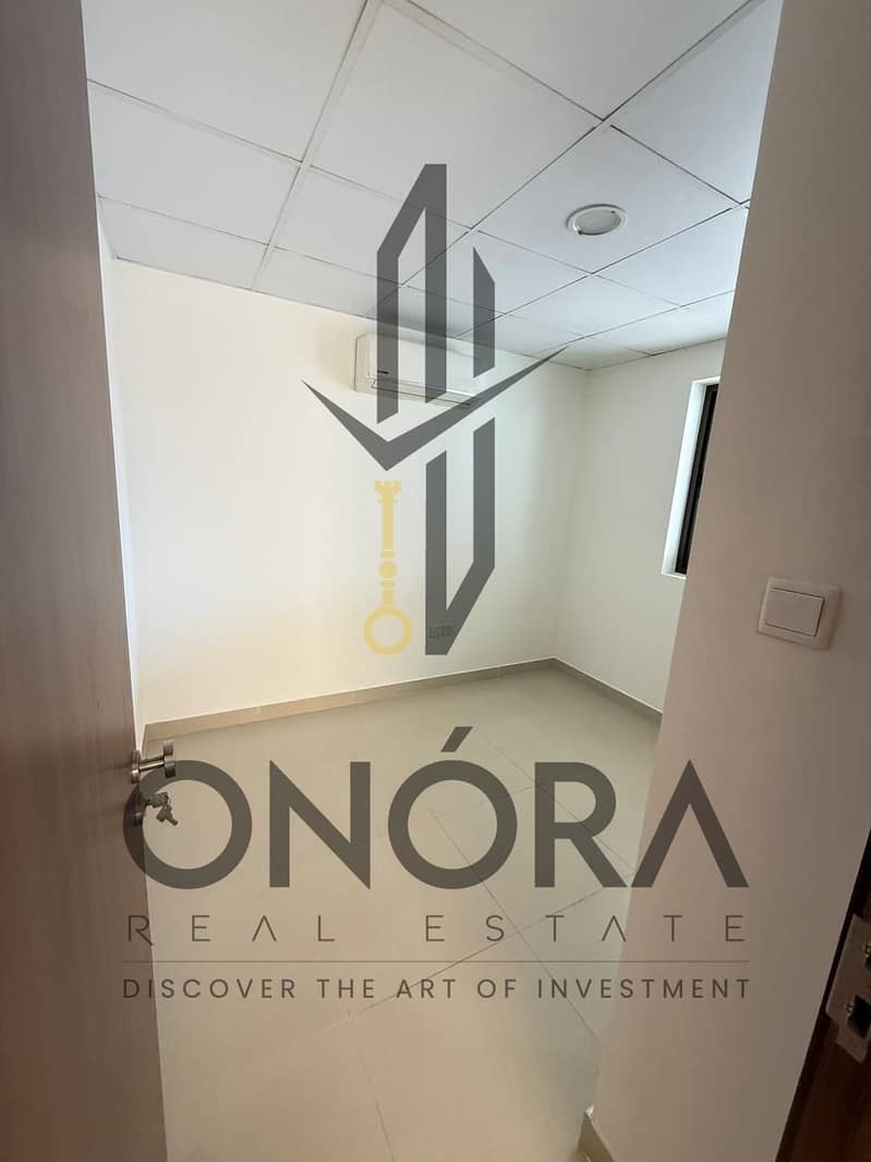 Spacious 4-Bedroom Villa + Maid’s Room | Single Row | Prime Location | 2-3 Cheques