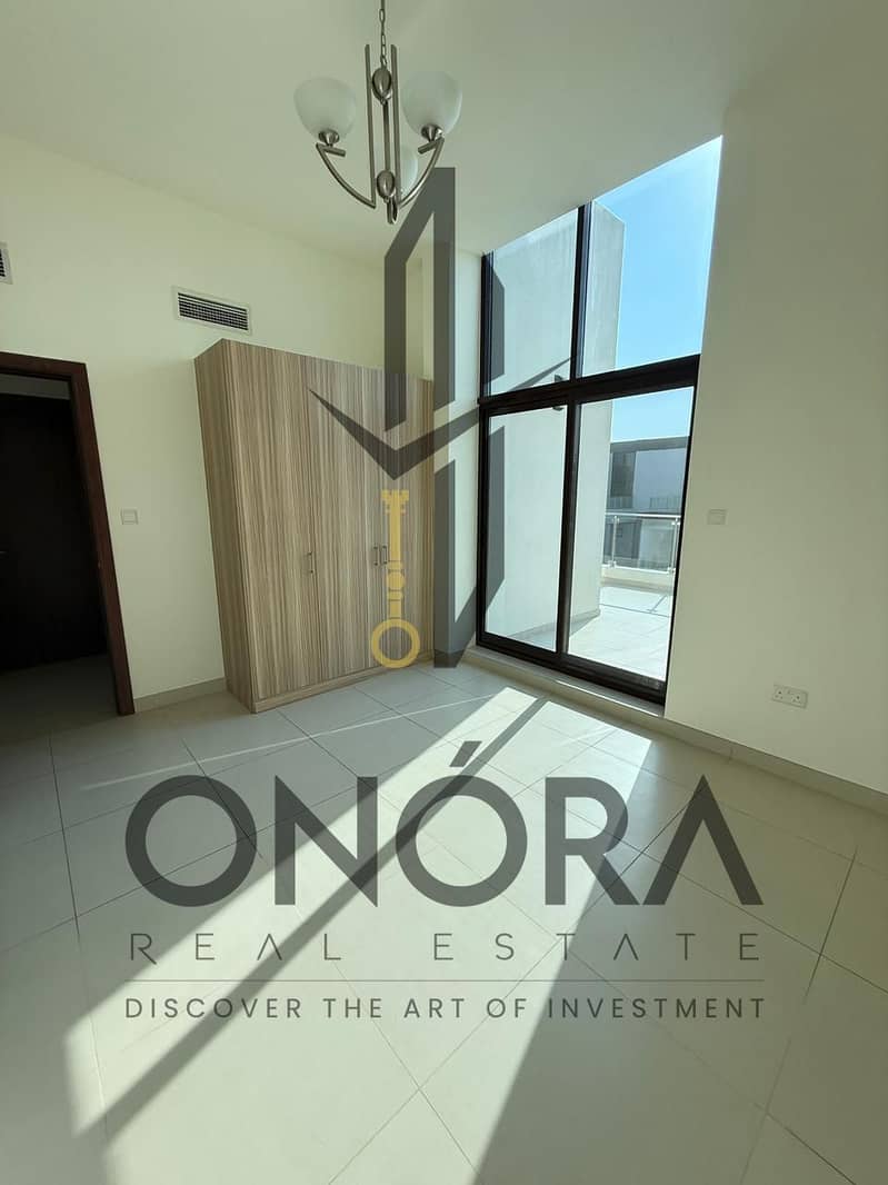 Spacious 4-Bedroom Villa + Maid’s Room | Single Row | Prime Location | 2-3 Cheques