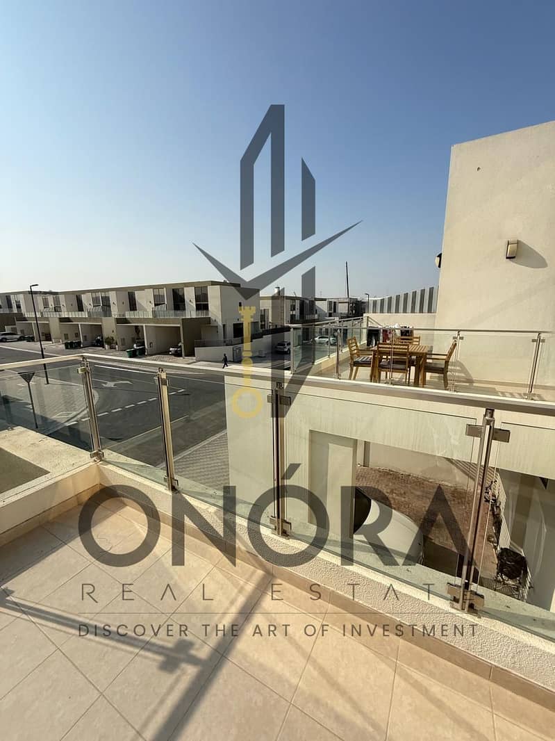 Spacious 4-Bedroom Villa + Maid’s Room | Single Row | Prime Location | 2-3 Cheques - Image 11