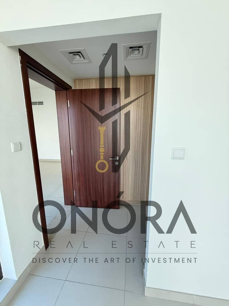 Spacious 4-Bedroom Villa + Maid’s Room | Single Row | Prime Location | 2-3 Cheques - Image 13