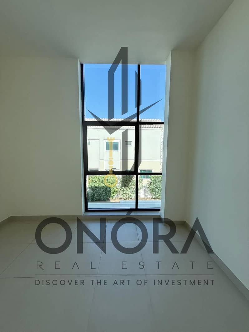 Spacious 4-Bedroom Villa + Maid’s Room | Single Row | Prime Location | 2-3 Cheques - Image 23