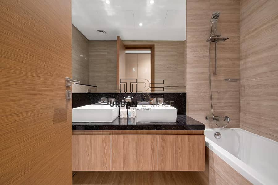 High Floor with Canal View I Fully Furnished I VOT - Image 10