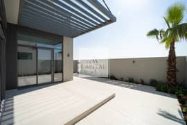 Single Row | Lake View | High-End Landscape