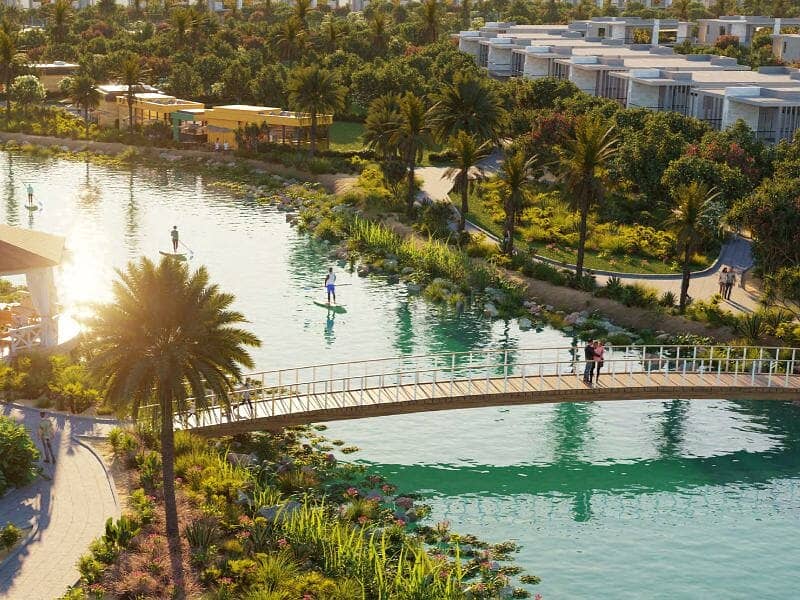 CORNER UNIT | | LARGE PLOT | | SPACIOUS LAYOUT