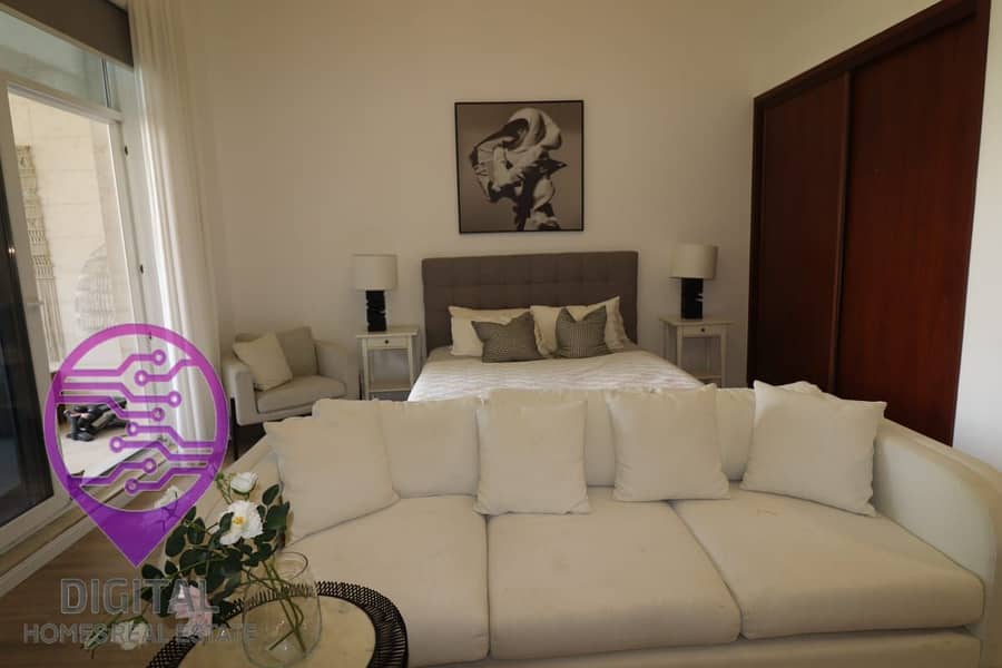 Beautiful view-Concrete Balcony-New appliances-Upgraded - Image 10