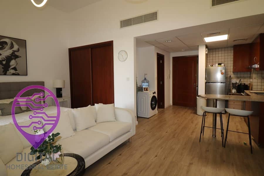 Beautiful view-Concrete Balcony-New appliances-Upgraded - Image 13